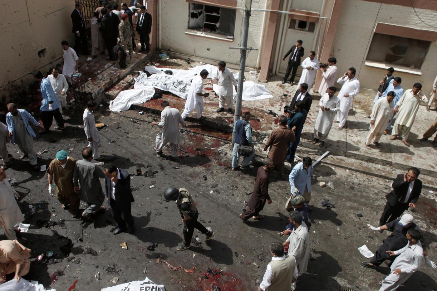Pakistan, esplode una bomba nei pressi di un ospedale a Quetta
