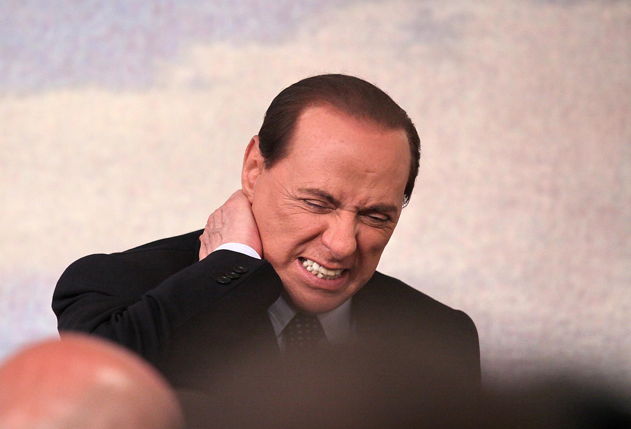 Berlusconi ricoverato e dimesso per un problema al ginocchio