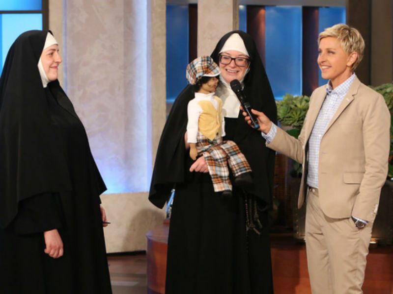 Suor Cristina di The Voice: Ellen DeGeneres fa la parodia del talent