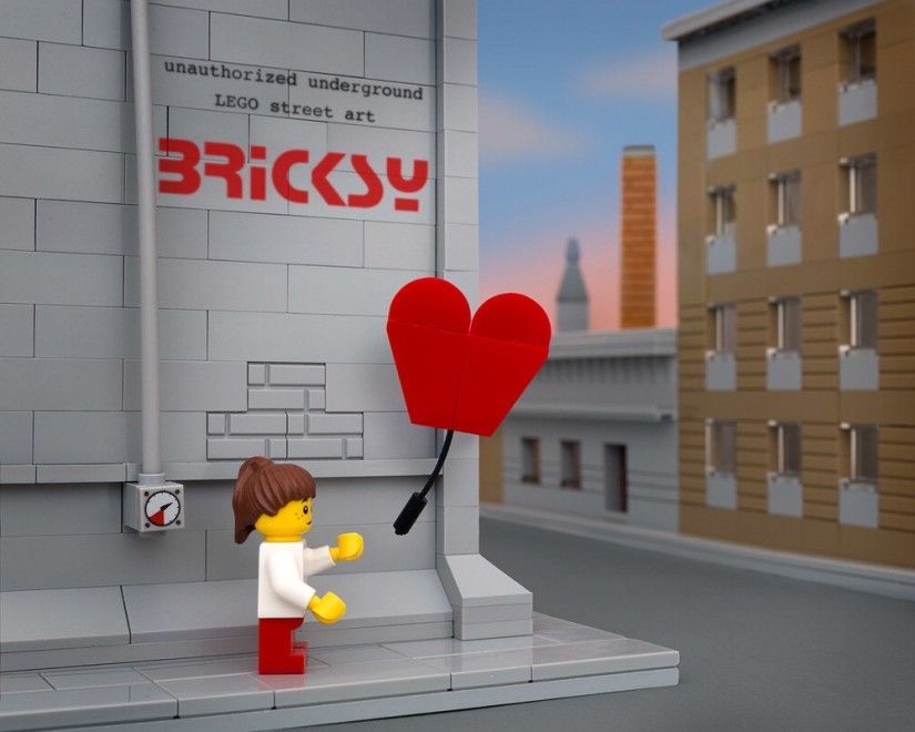 Banksy e i Lego: dalla fantasia di un fotografo nascono i Bricksy