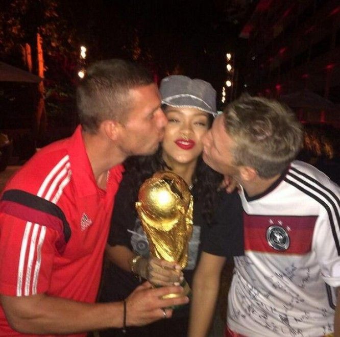 Mondiali 2014: Rihanna festeggia con la Germania campione del Mondo