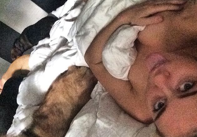 Miley Cyrus, dopo Floyd, selfie su Instagram con i nuovi cani