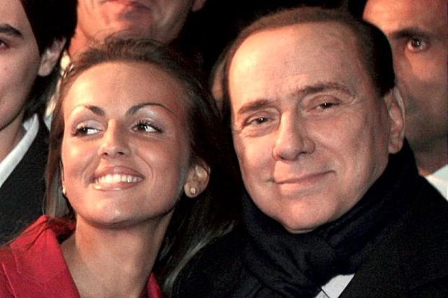 Silvio Berlusconi e Veronica Lario al compleanno di Barbara, l'ex premier: 'Non sposo Francesca Pascale'
