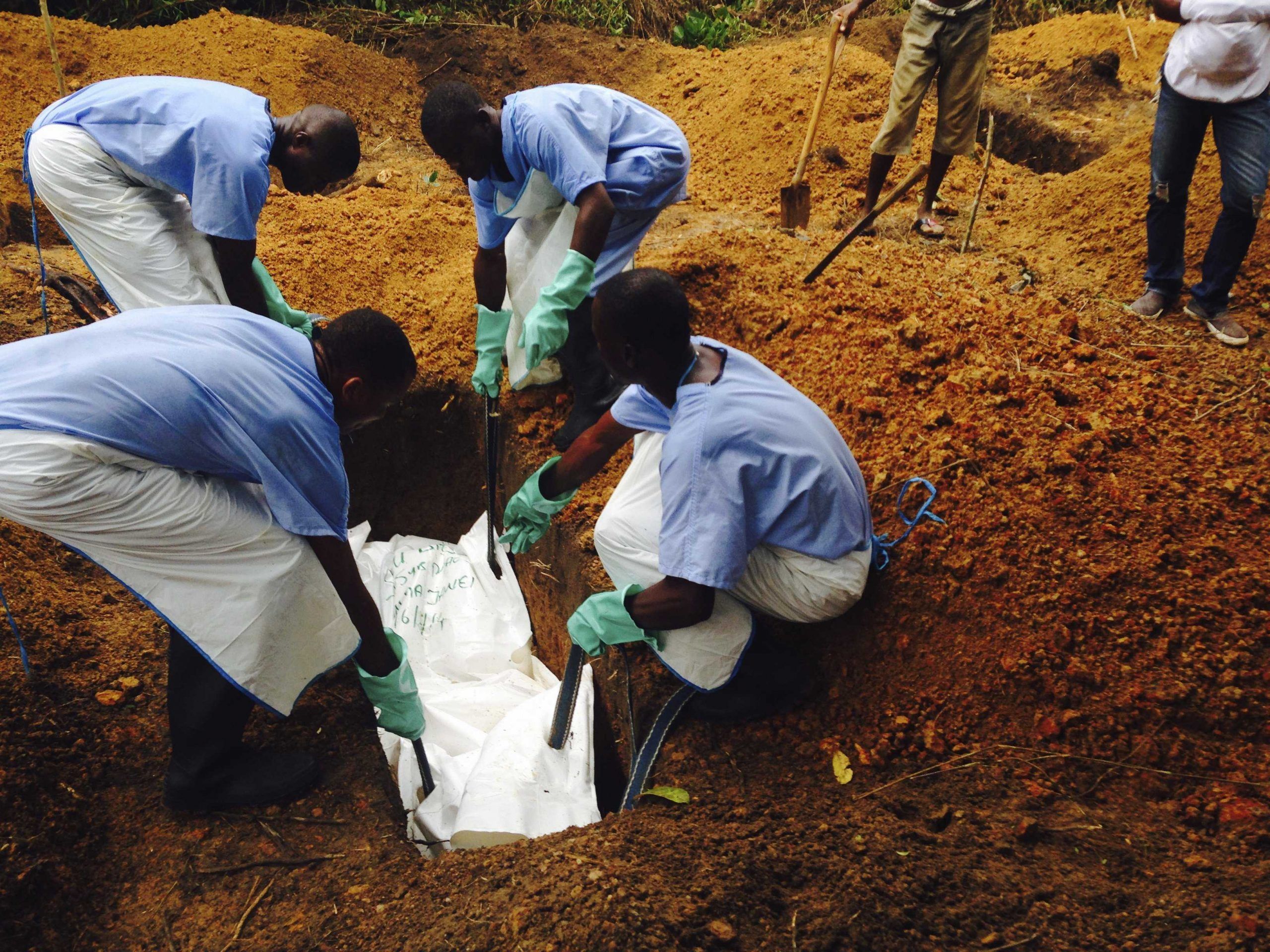 Ebola, l’allarme di Obama: la minaccia è fuori controllo
