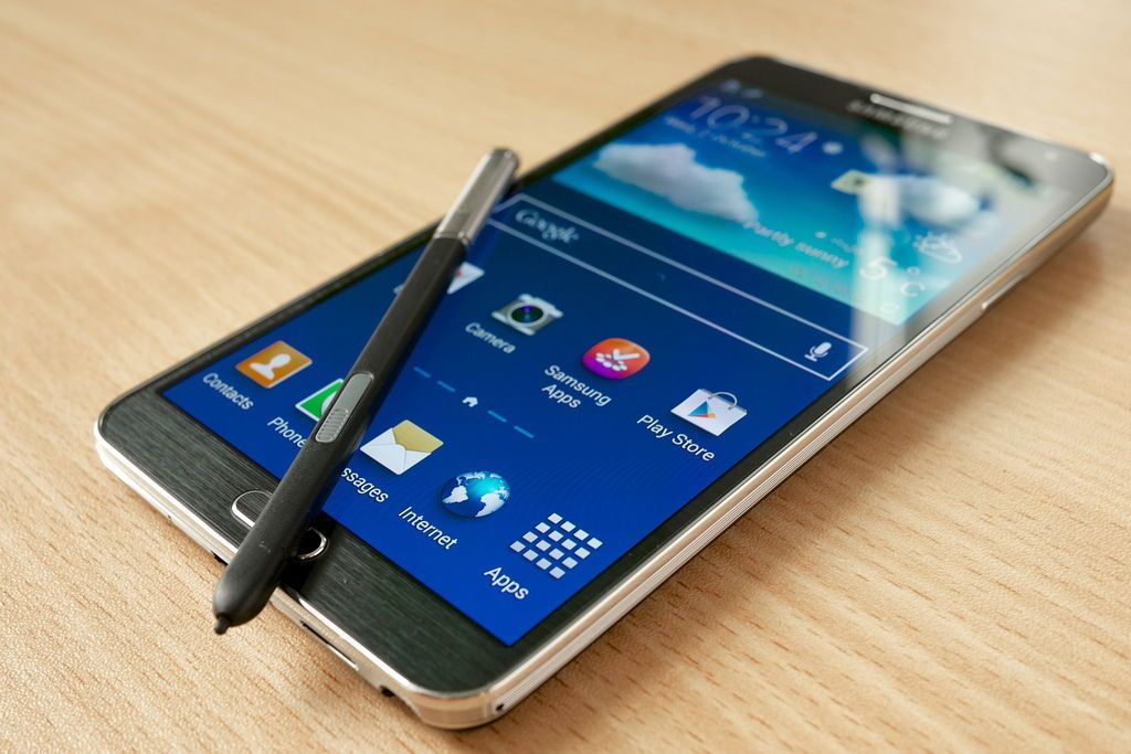 Samsung Galaxy Note 4 anticipa l’uscita per combattere iPhone 6