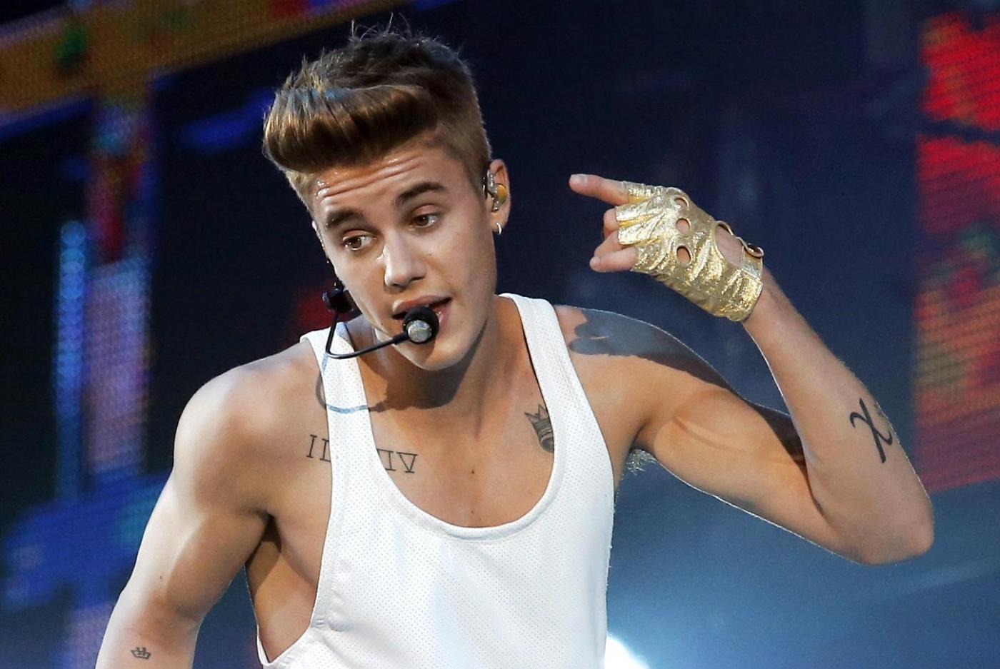 Justin Bieber, timpano perforato: il cantante sotto i ferri
