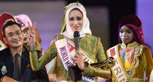 Miss Mondo Islam 2014 è Fatma Ben Guefrache: ‘Prego per la Palestina libera’