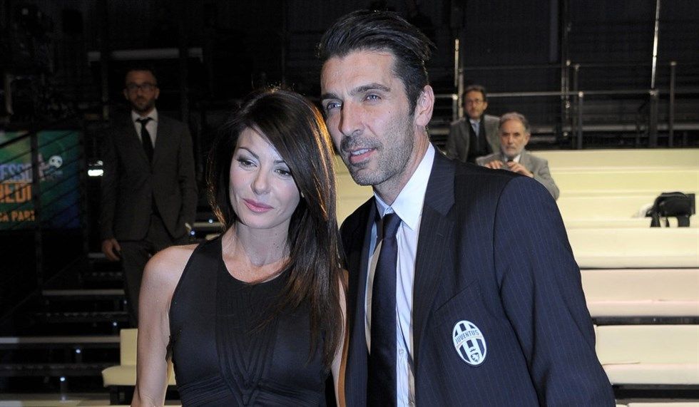 Ilaria D’Amico e Gigi Buffon chiedono rispetto per la loro privacy: ‘Basta gossip’