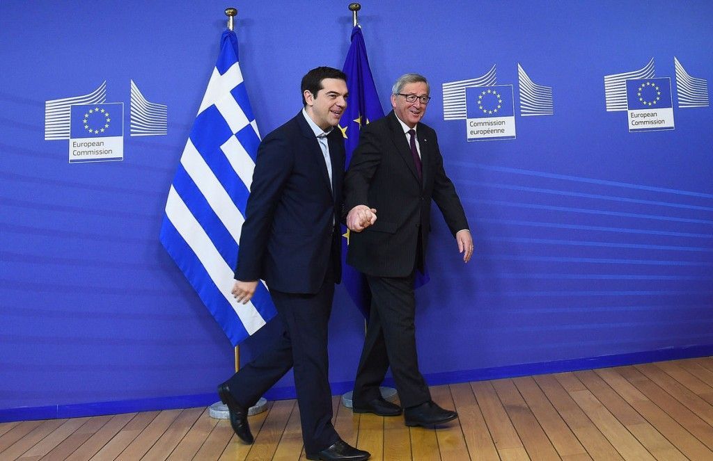 Aiuti Ue alla Grecia: la Bce minaccia di bloccare i fondi