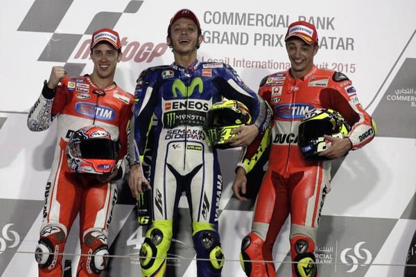 MotoGP Qatar 2015: Valentino Rossi trionfa, podio tutto italiano
