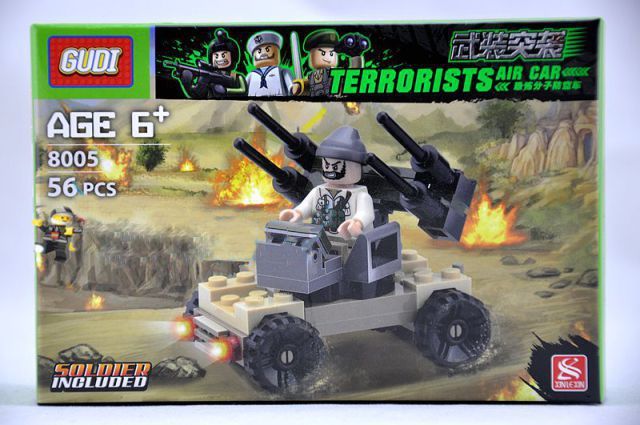 Terrorista islamico nei 'cloni' cinesi dei mattoncini Lego