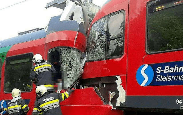 Scontro fra treni in Austria: un morto e numerosi feriti