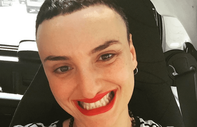 Arisa e il nuovo look: la cantante risponde alle polemiche su Facebook
