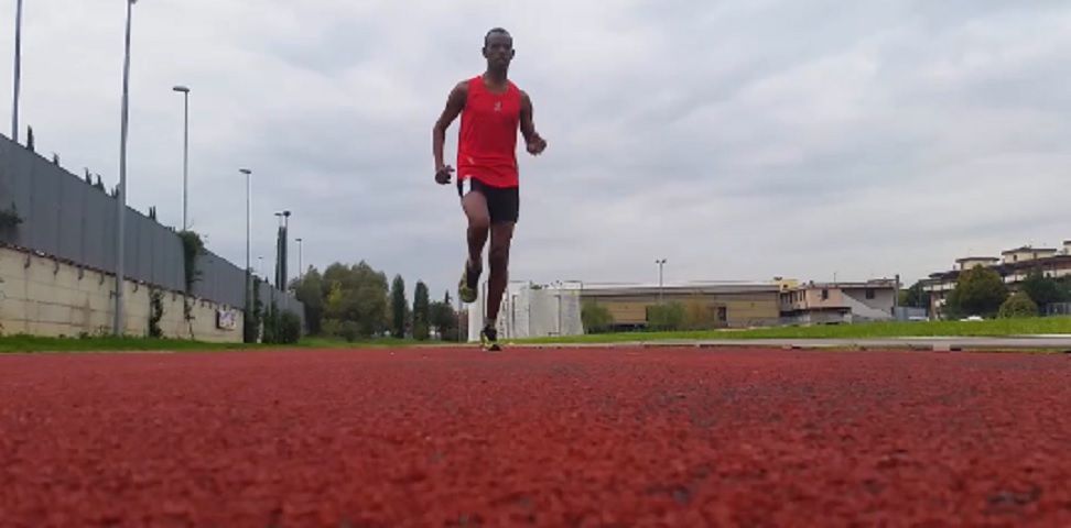 Profugo dalla Somalia corre alla maratona di New York: la (bella) storia di Ahmed