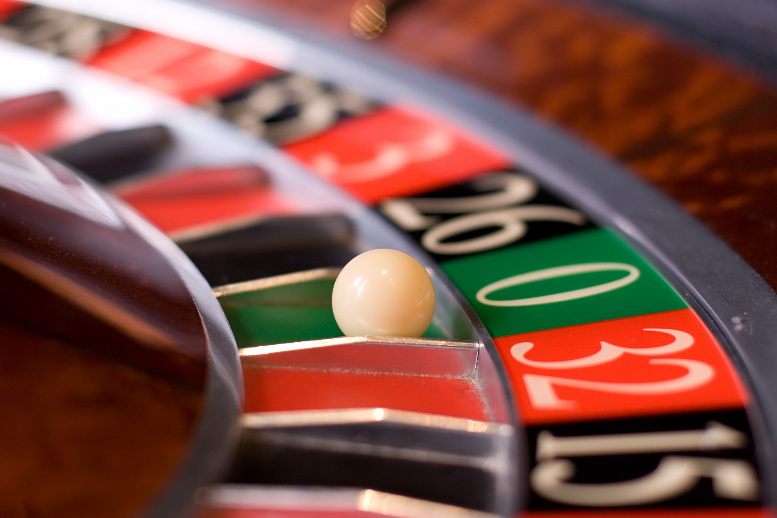 Licenze per sale da gioco in aumento: il Governo punta sull’azzardo per fare cassa