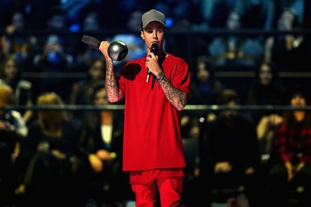 MTV EMA 2015, vincitori dei premi musicali: trionfo per Justin Bieber e Marco Mengoni