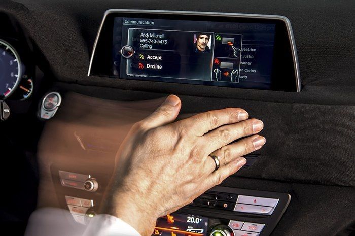 BMW AirTouch: il nuovo touchscreen