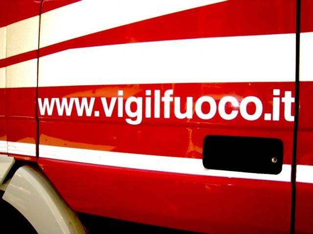 Palermo muore cadendo da scogliera