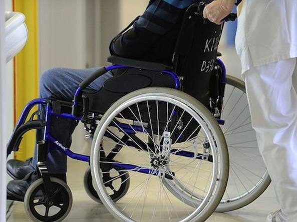 Roma disabili maltrattati