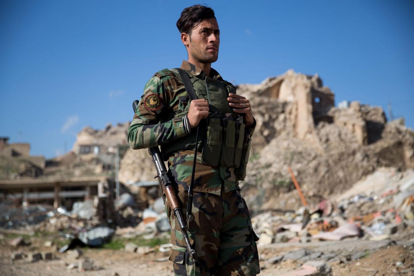 Guerra all'Isis, i curdi a Sinjar