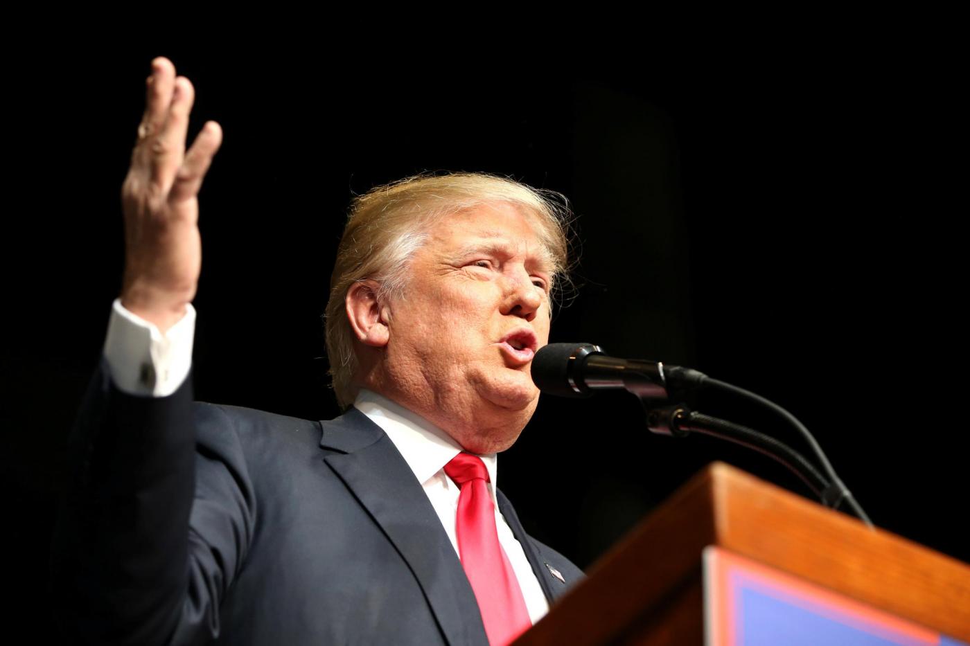 Donald Trump: ‘I rifugiati faranno attacchi in Usa’