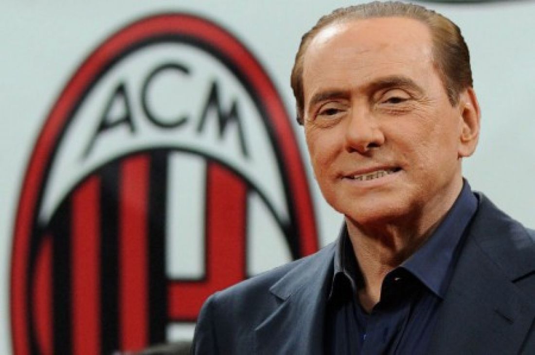 Berlusconi minaccia la squadra