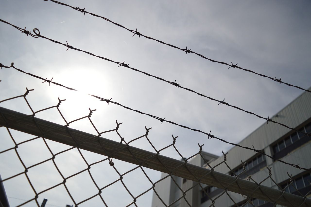Evasione da Rebibbia: tre detenuti fuggiti con un lenzuolo