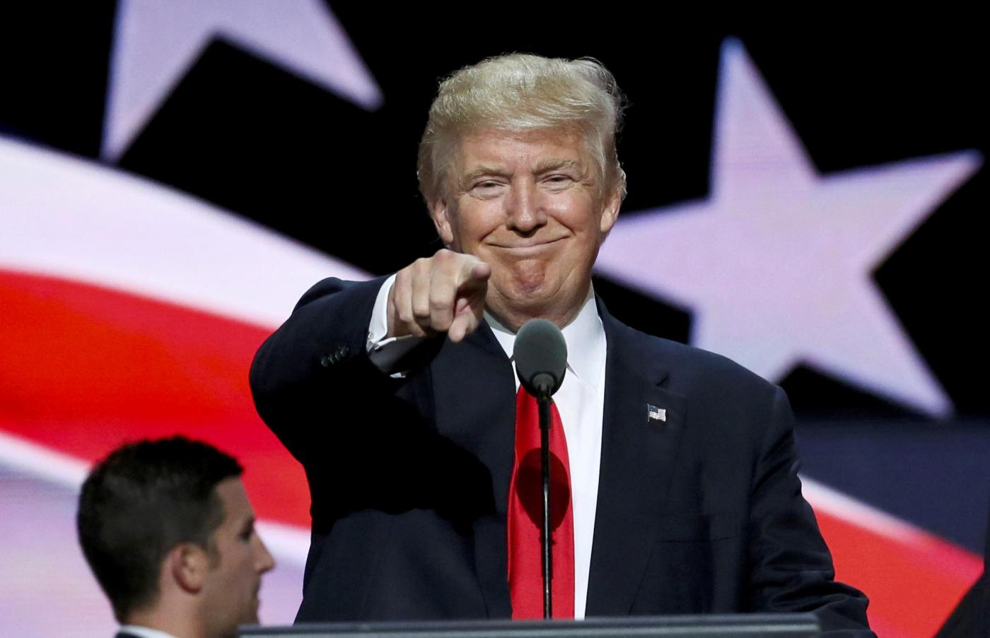 Usa 2016, la corsa di Donald Trump per conquistare voti indecisi