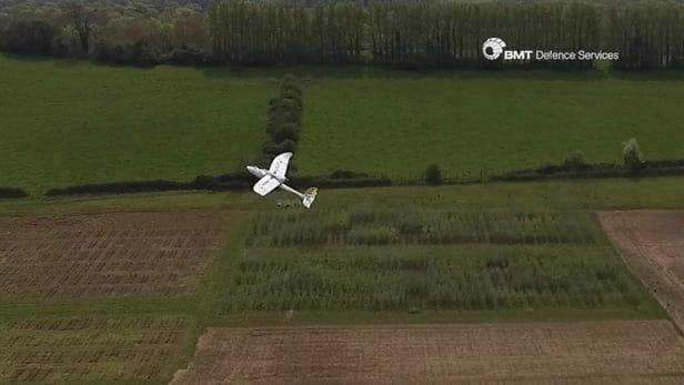 Il drone che vola e atterra come un uccello