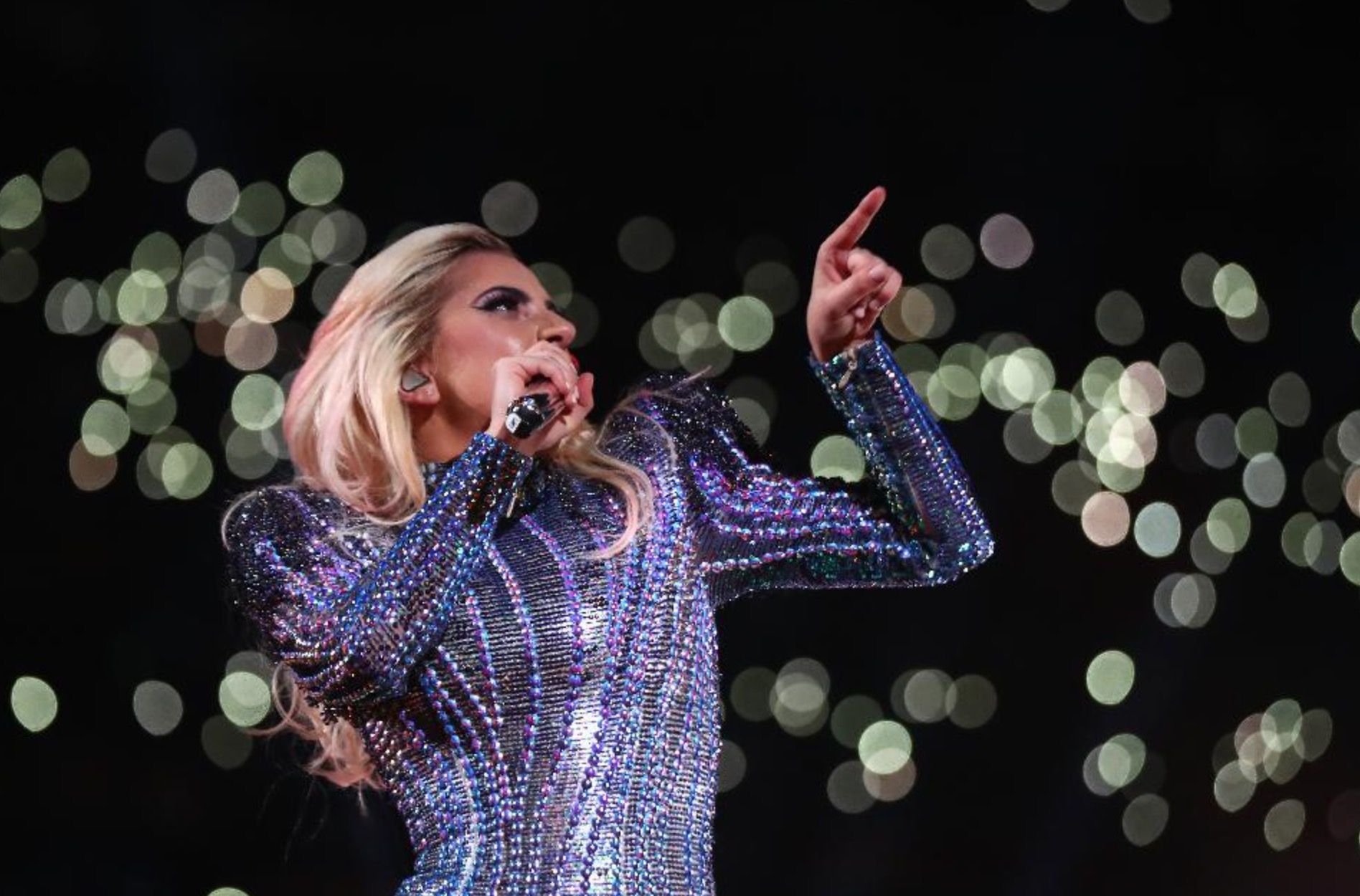 Lady Gaga Super Bowl 2017: 300 droni per il suo spettacolo