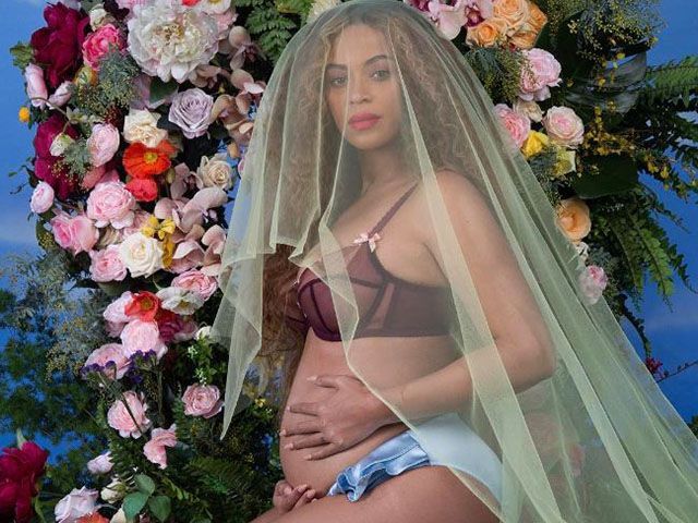 Beyoncé incinta di due gemelli: l’annuncio su Instagram