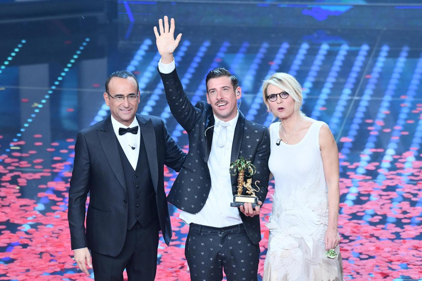 Sanremo 2017, ascolti della finale: Carlo Conti chiude col botto