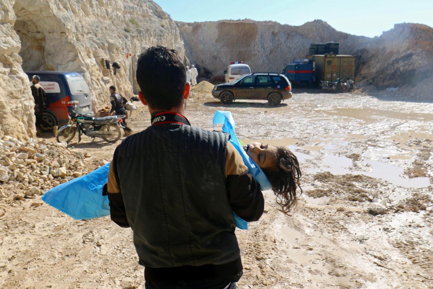 Sospetto attacco chimico a Idlib: strage di bambini