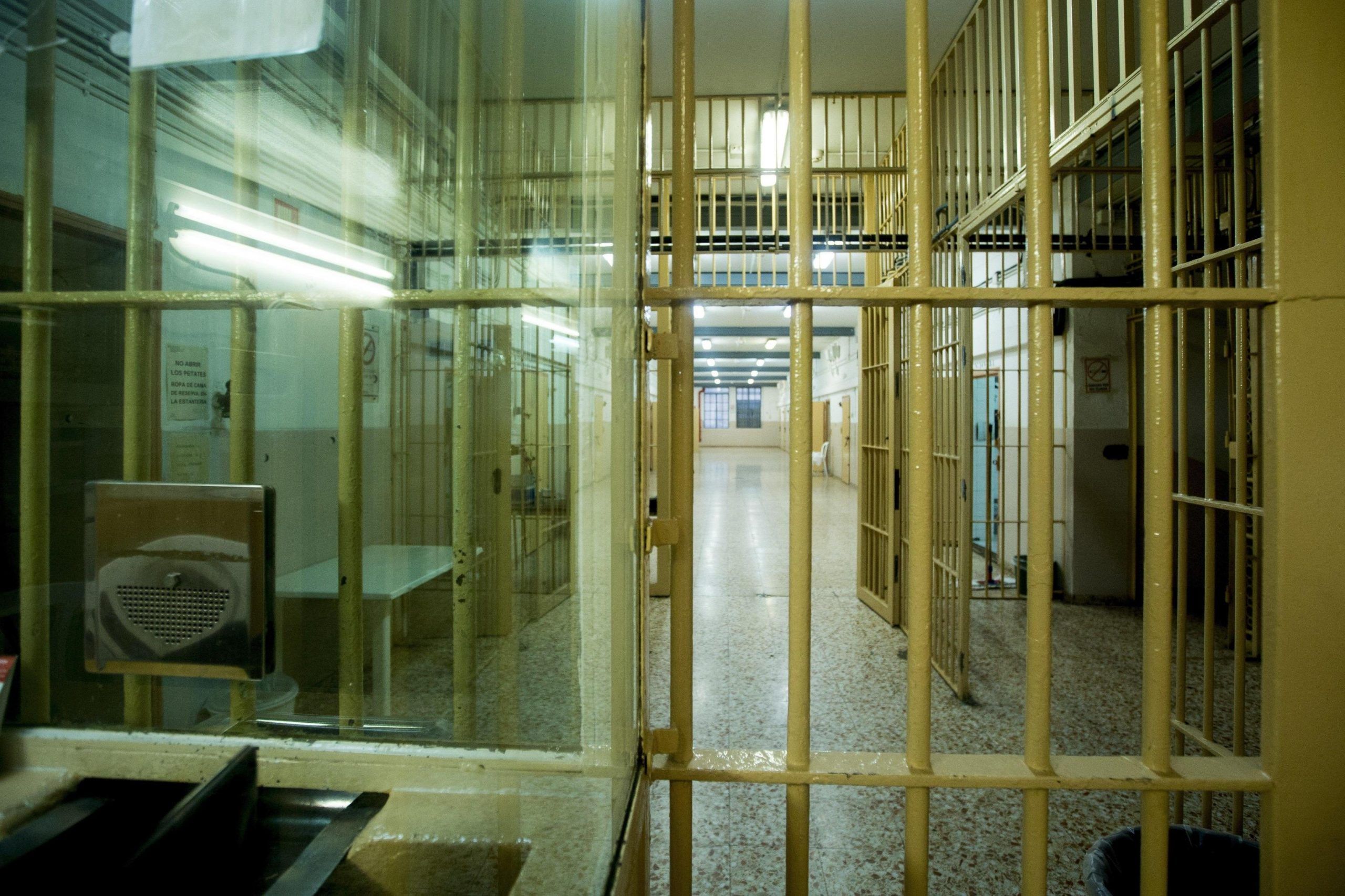Evasi tre detenuti dal carcere di Barcellona Pozzo di Gotto