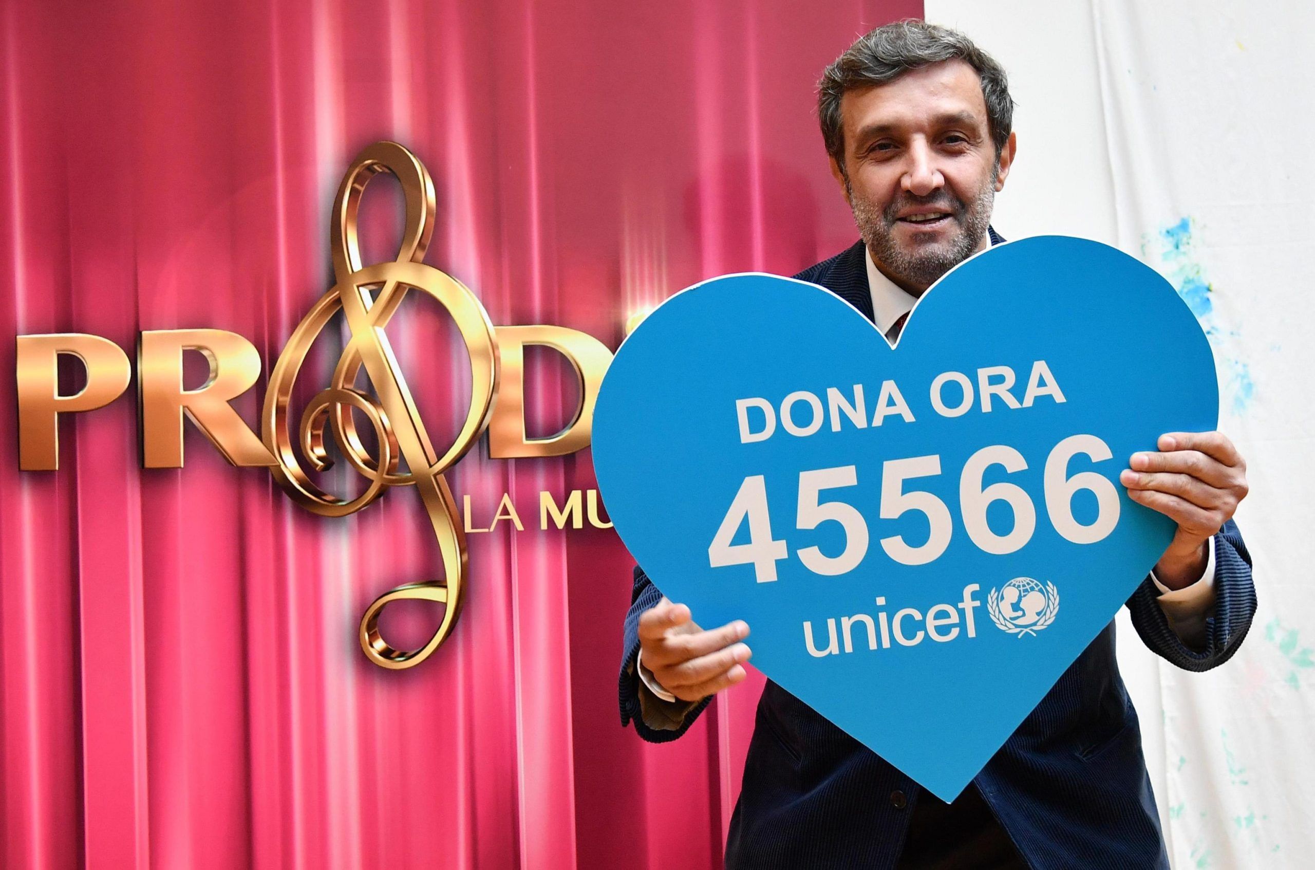 Flavio Insinna: ‘Mai dato del pezzente al giornalista: donate all’Unicef!’