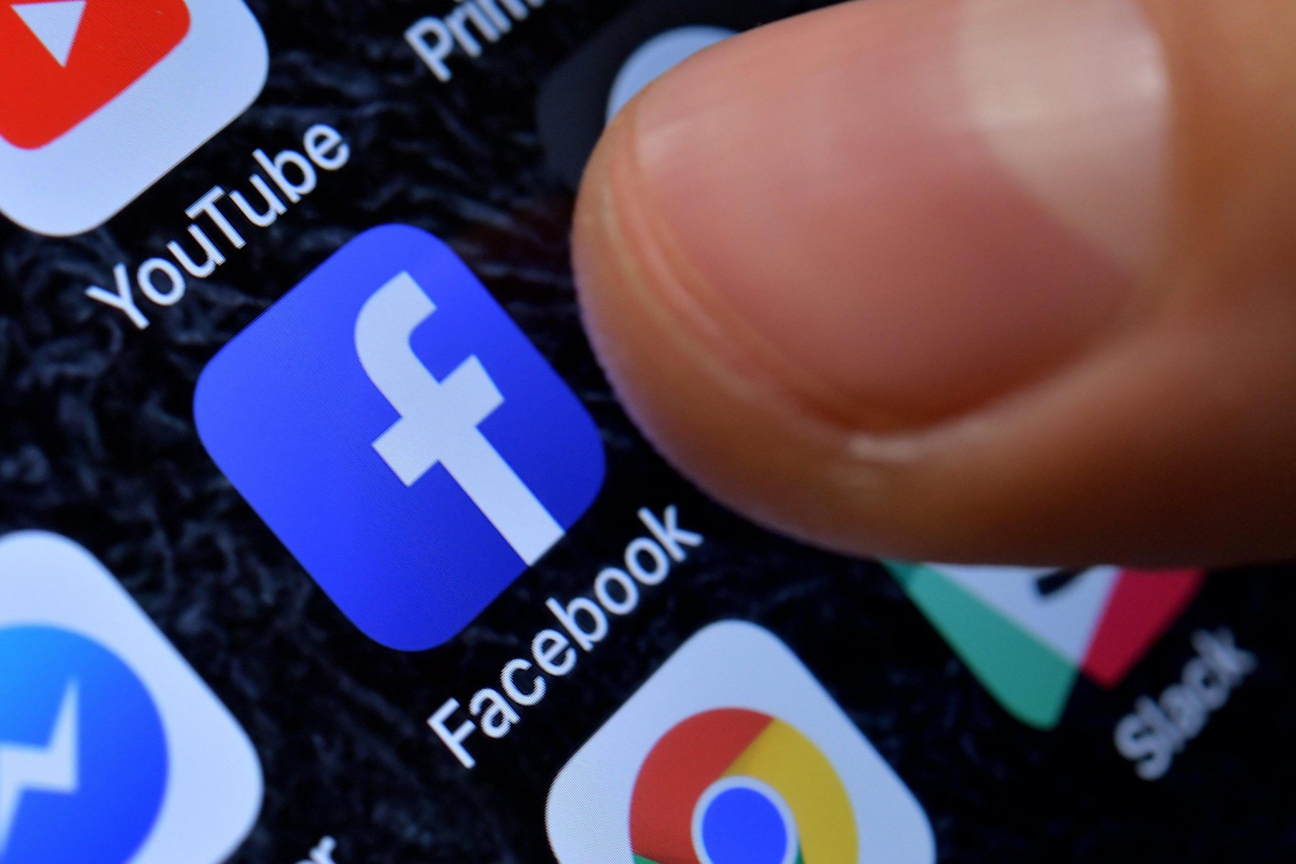 Fisco: controlli su Facebook per accertare il tenore di vita degli evasori