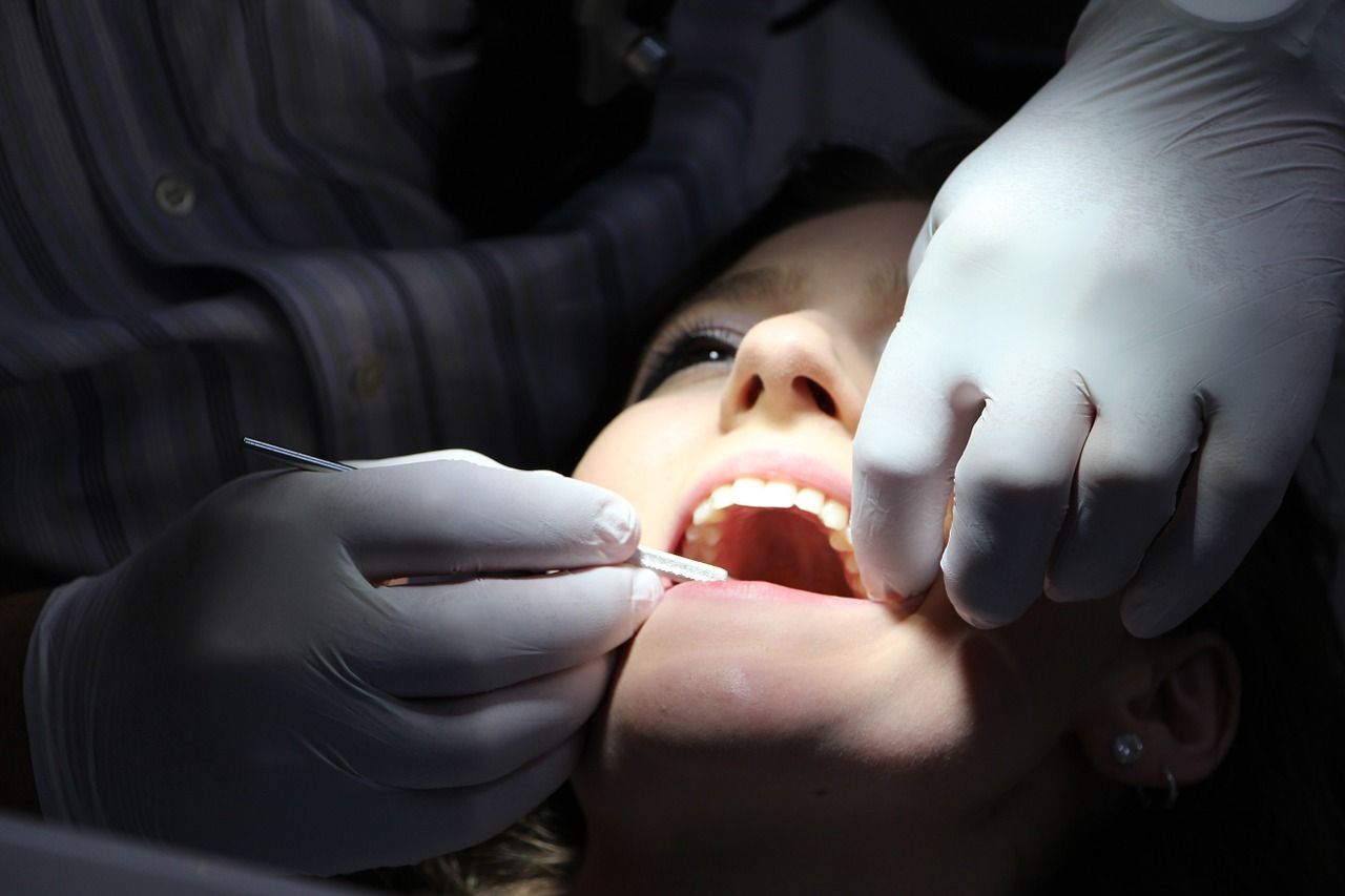 23enne irlandese da un forte mal di denti scopre di avere la leucemia