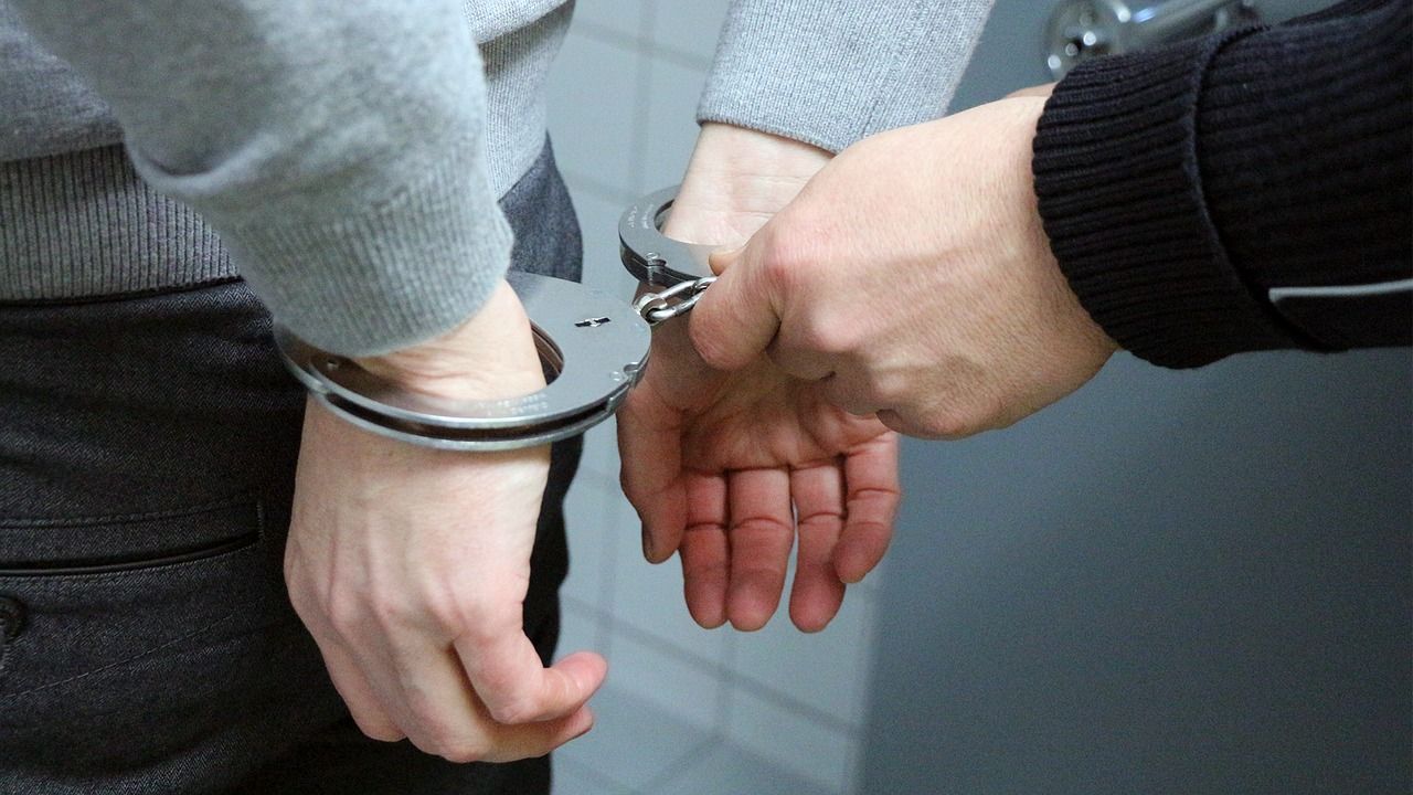 Abusa della figlia per 5 anni 40enne arrestato in provincia di Avellino