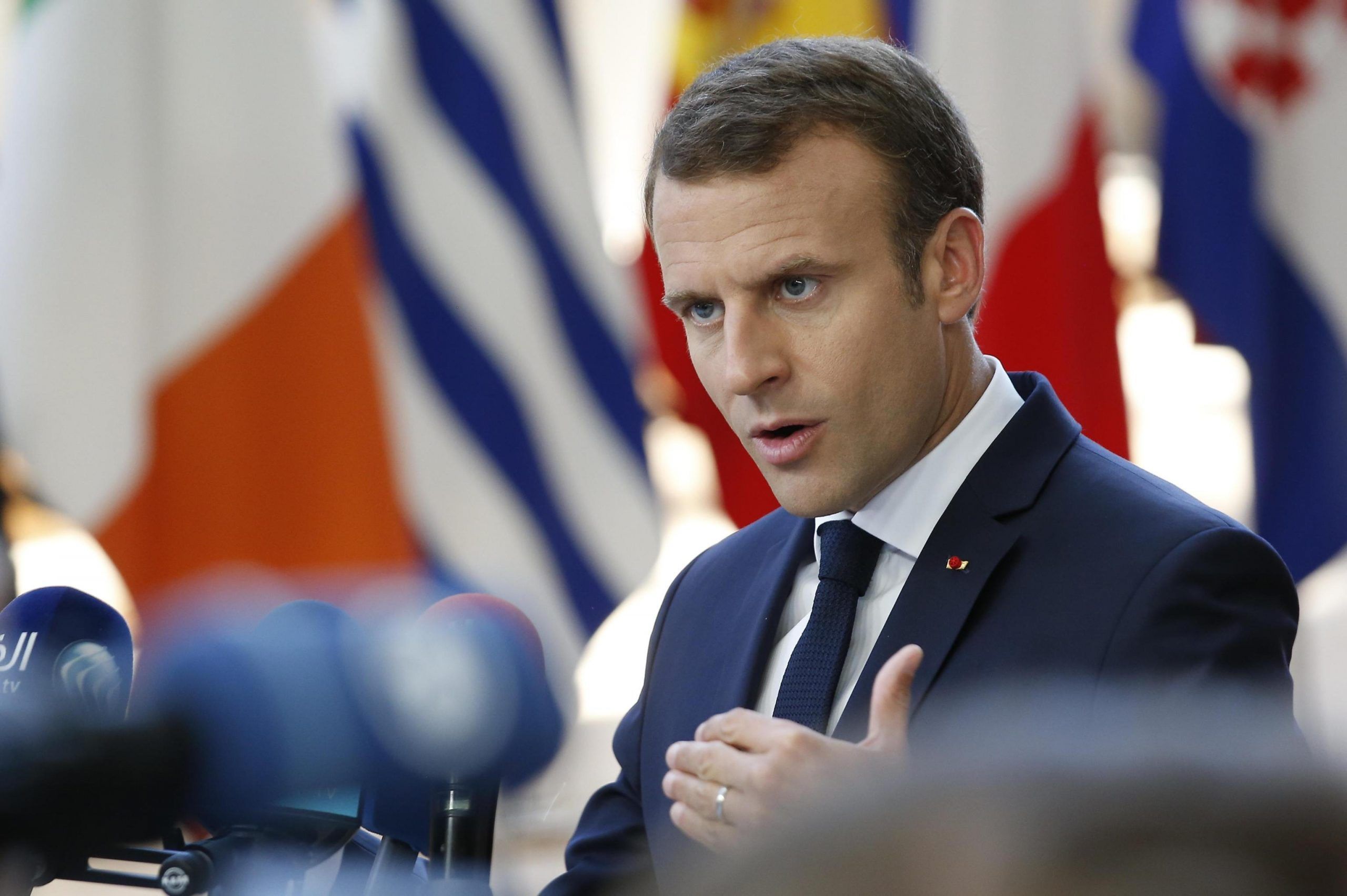 Vertice migranti, Macron perde la pazienza con Conte 'Non sai come funziona un Consiglio europeo!'