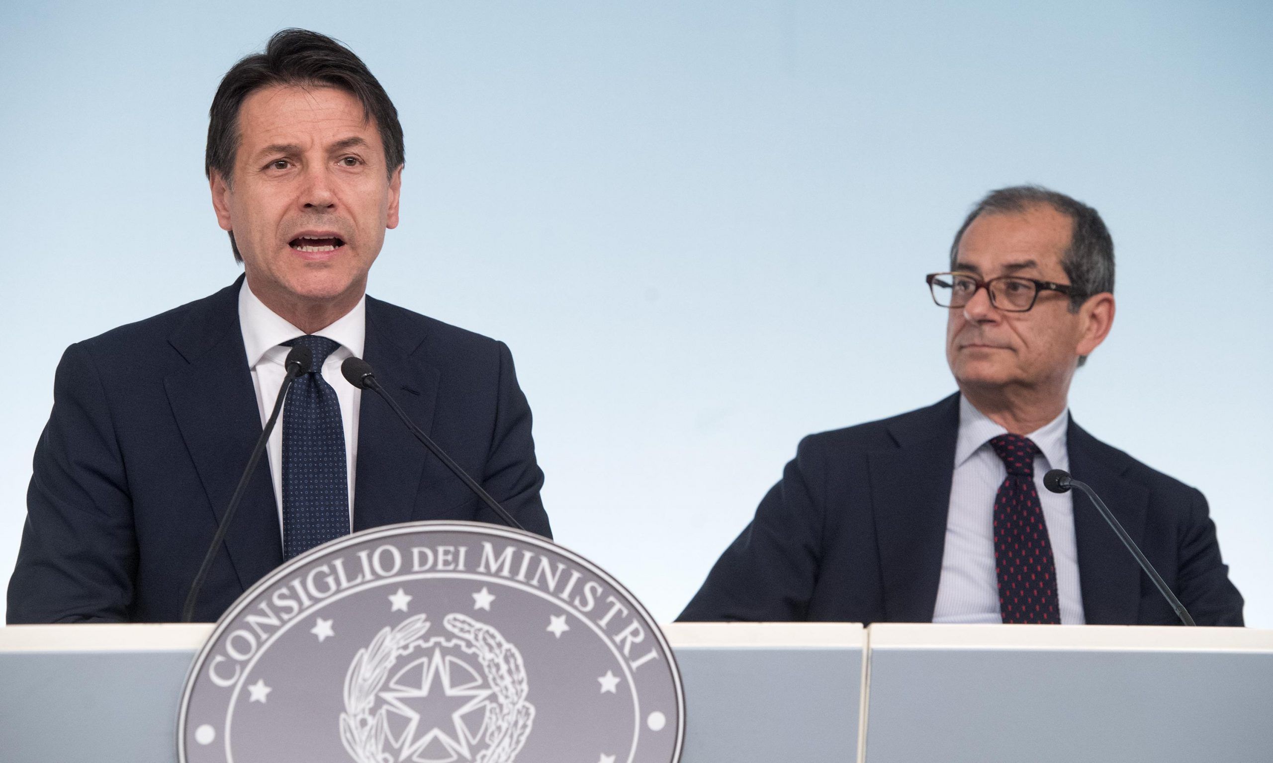 ‘Gli 80 euro di Renzi finanzieranno flat tax e sgravi fiscali’, Salvini smentisce