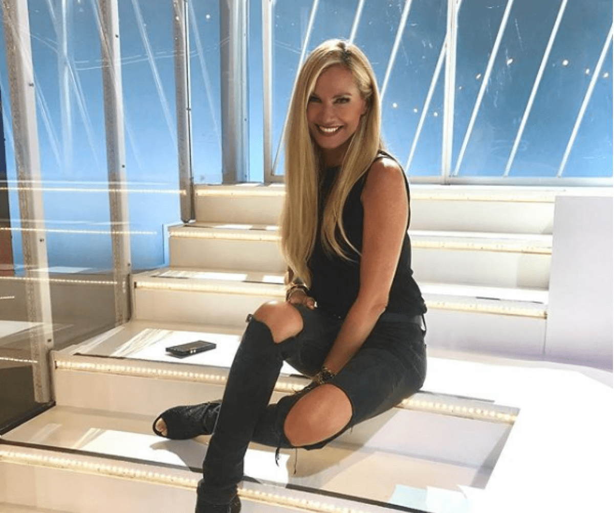 Federica Panicucci Ricorda Il Padre Scomparso Vieni Ad Abbracciarmi Nanopress