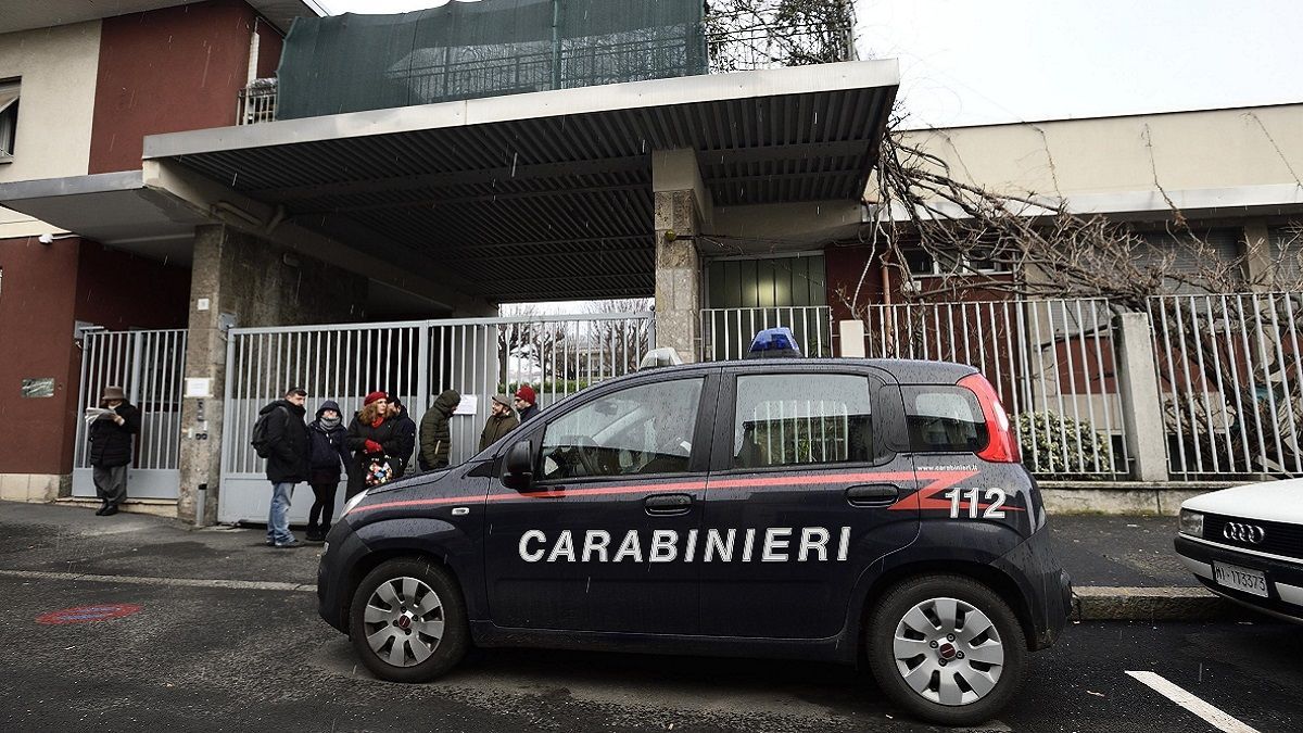 Milano: arrestato padre che picchia la moglie da anni, il figlio ringrazia i Carabinieri con un disegno