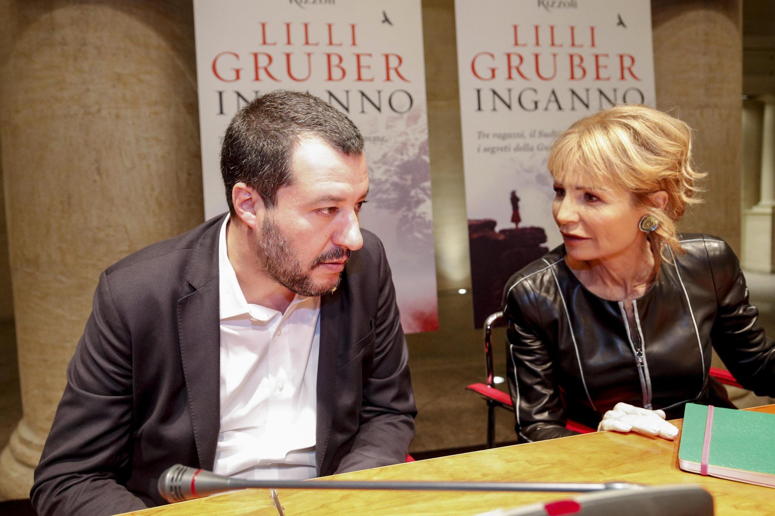 Matteo Salvini: ‘Single? Sono fatti miei, al massimo lo dico a Barbara D’Urso’