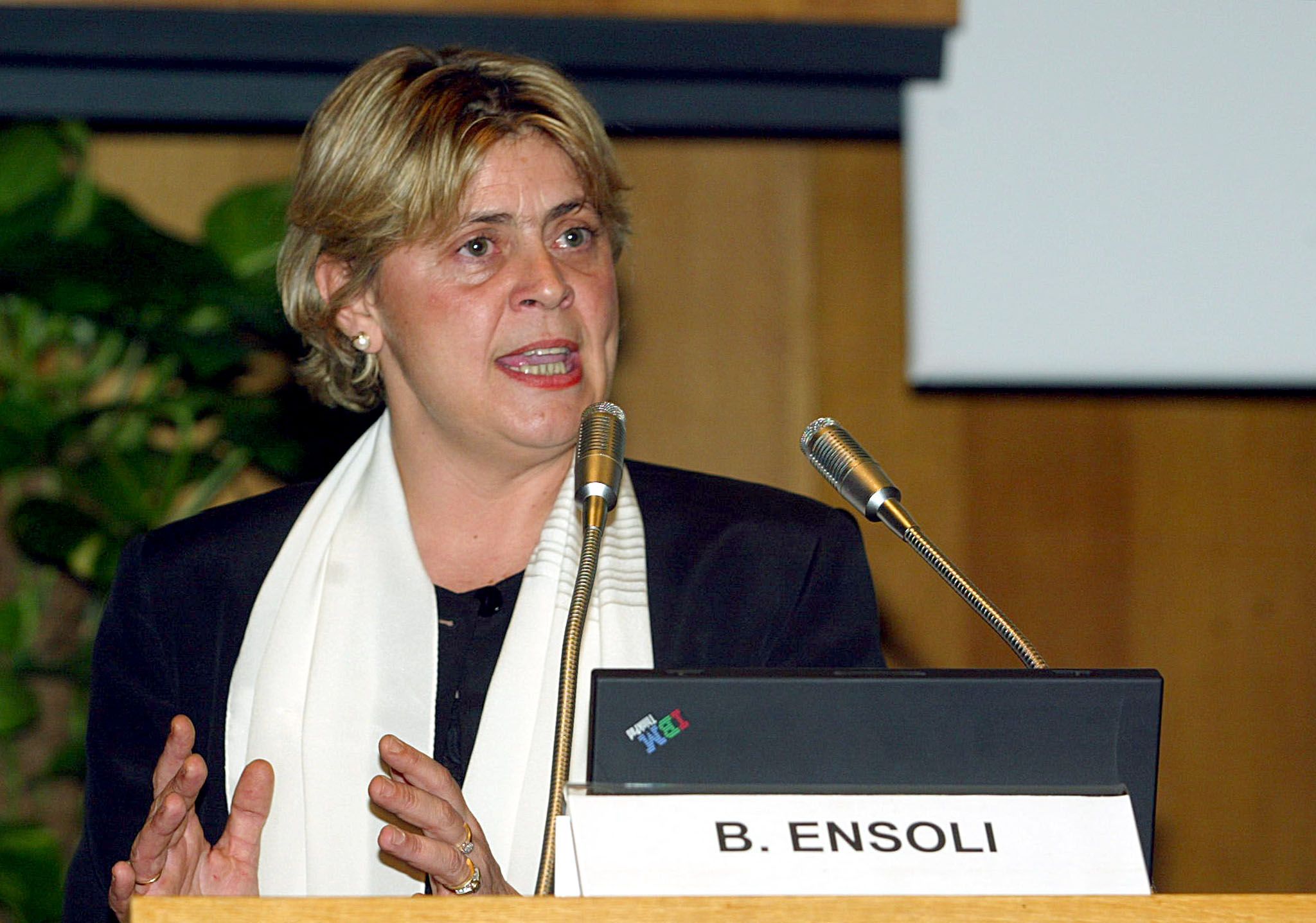 Aids: il vaccino made in Italy di Ensoli è efficace contro il virus dell’HIV
