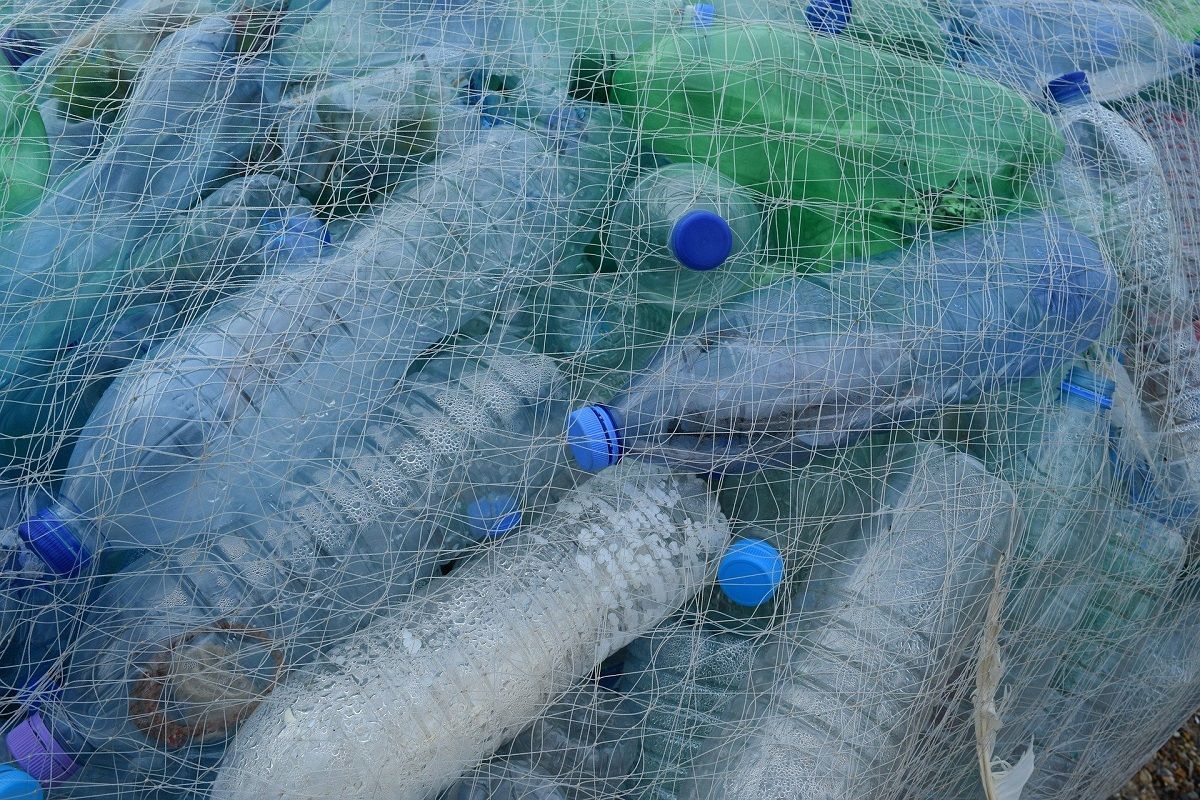Corte dei Conti Ue: “Il Coronavirus ha rilanciato l’uso della plastica”