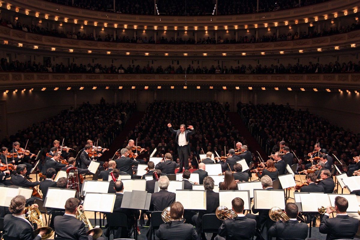 Vienna, l’orchestra dell’Opera ha continuato a suonare durante l’attacco terroristico