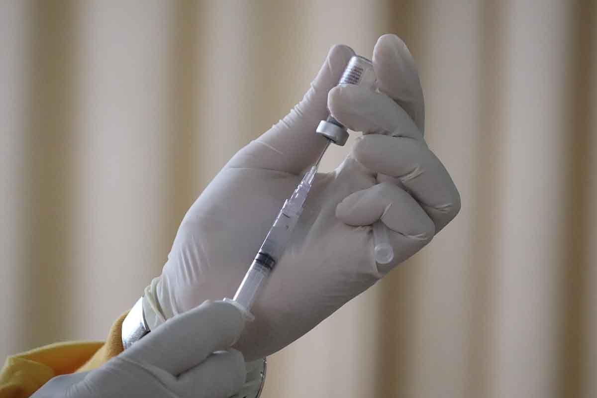 Covid, terza dose di vaccino: in quali Paesi sarà somministrata