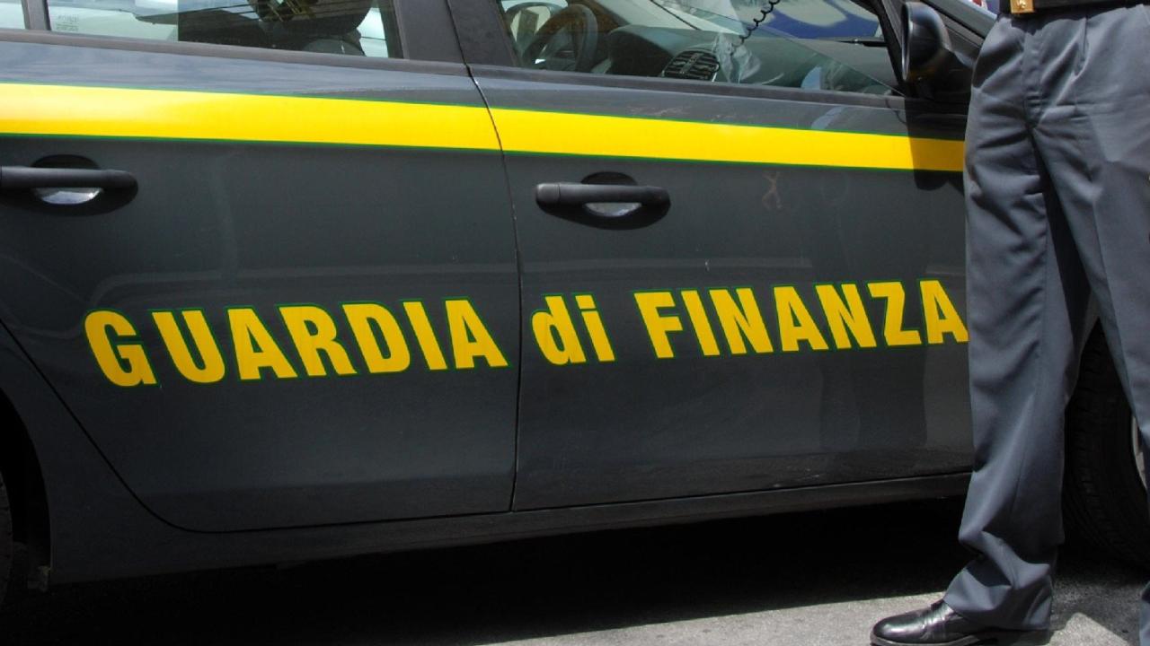 Auto della Guardia d finanza