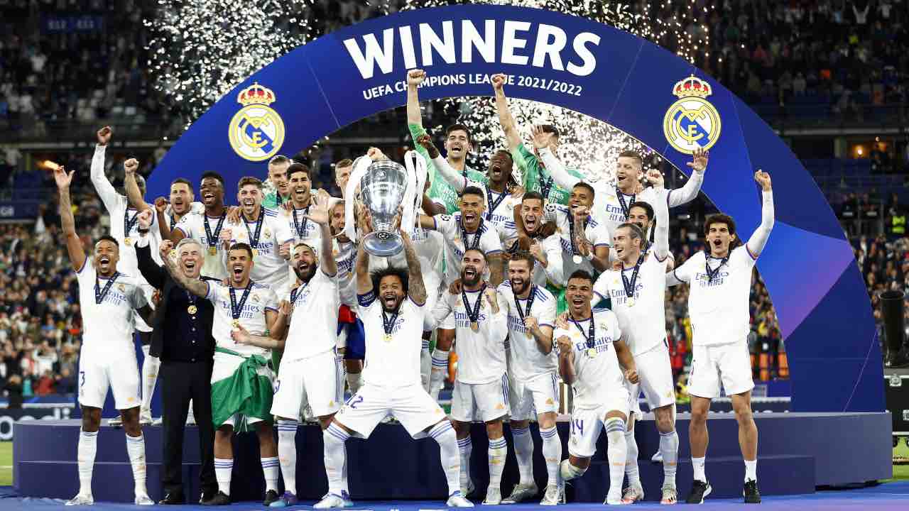 Il Real Madrid alza la Champions League