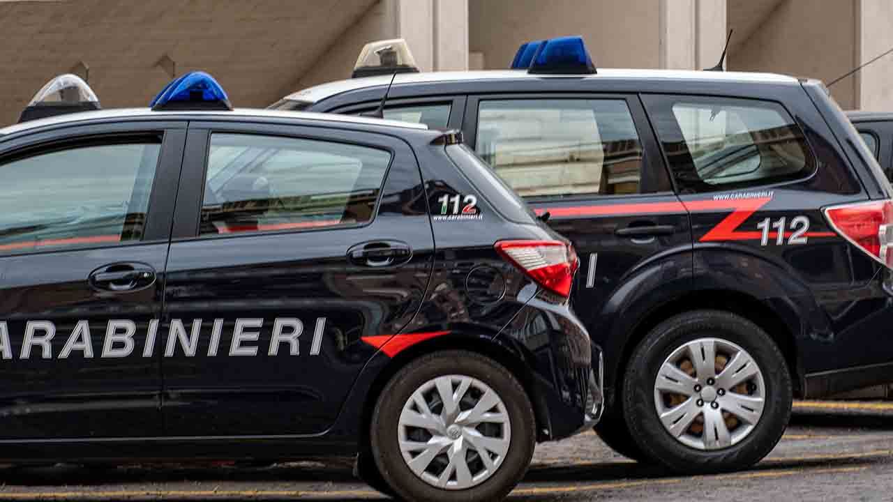 auto dei carabinieri